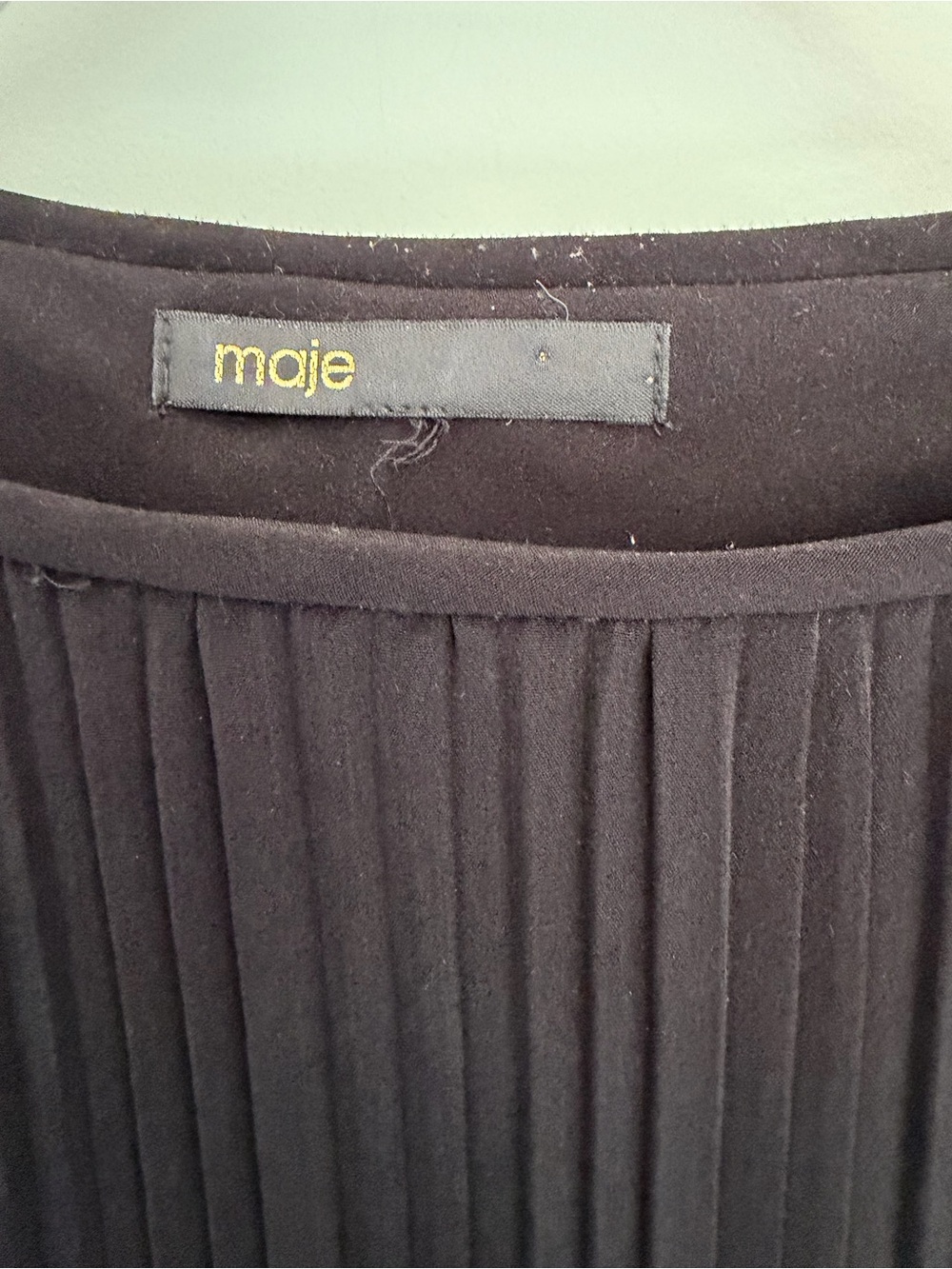 Maje "Lockin" Crepe Boat Neck Long Sleeve Black Pleated Blouse - Picture 11 of 17
